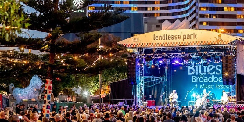 aussiebucketlist.com.au - Blues on Broadbeach  - 1