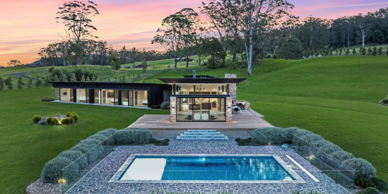 aussiebucketlist.com.au - Mountain Springs Luxury Holiday Home - 1