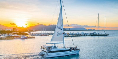 Cairns City Sights & Dinner Cruise