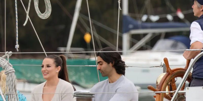 aussiebucketlist.com.au - Harbour Sail and Beachside Dining Tour - 8