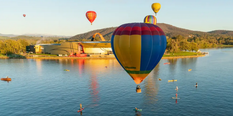 aussiebucketlist.com.au - Sunrise Balloon Flight Canberra - 1
