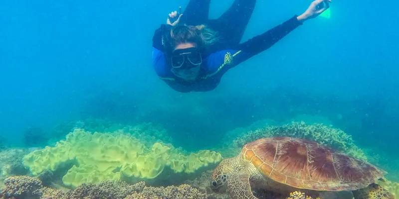 aussiebucketlist.com.au - Sea And Sky Combo - Scenic Flight + Boat Trip - 3