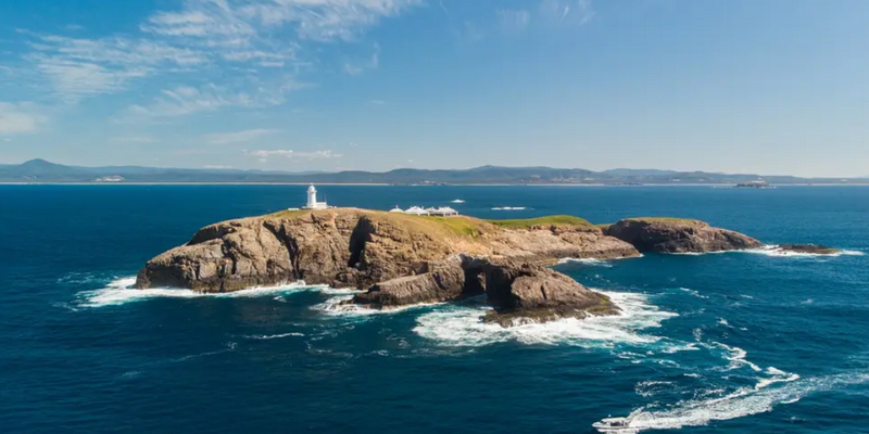aussiebucketlist.com.au - Double Dive to South Solitary Island - 1