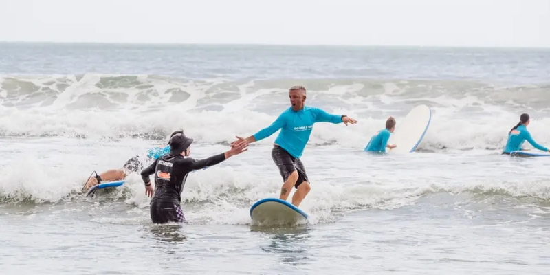 aussiebucketlist.com.au - Surf Lesson at Noosa Heads - 3