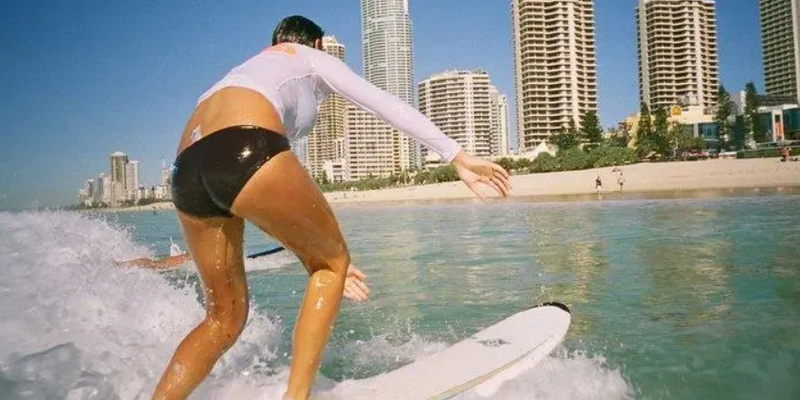 aussiebucketlist.com.au - Private Surf Lesson at Surfers Paradise - 3