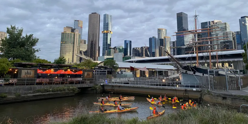 aussiebucketlist.com.au - Melbourne Moonlight Kayak Tour - 3