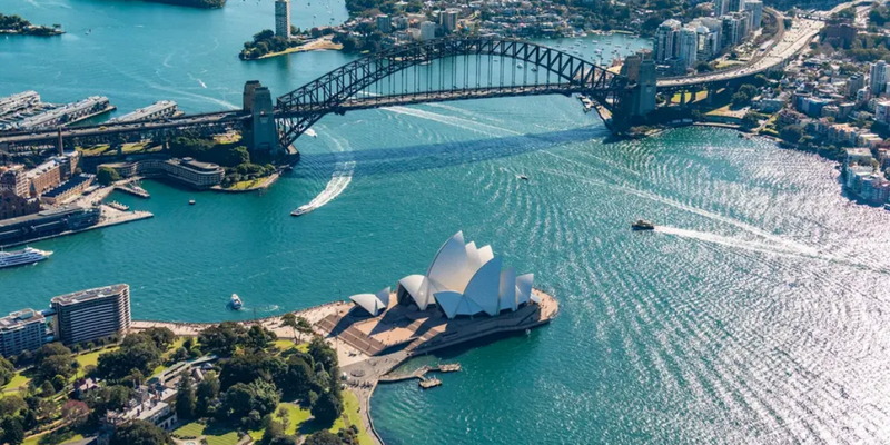 aussiebucketlist.com.au - Hunter Valley Pubs Helicopter Full Day Tour from Sydney - 7