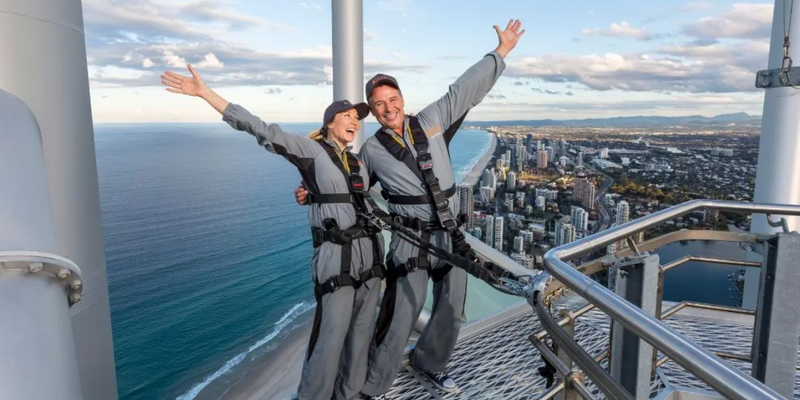 aussiebucketlist.com.au - SkyPoint Twilight Climb - 3