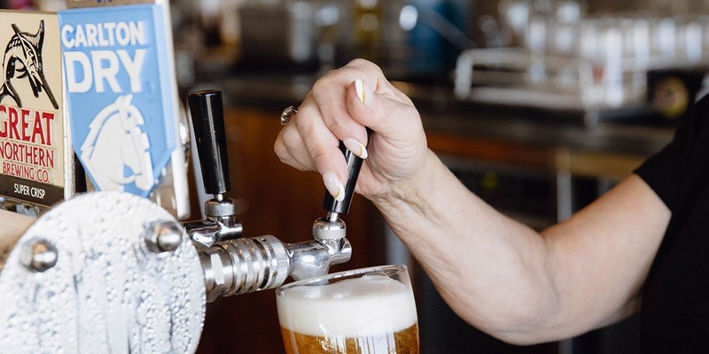 aussiebucketlist.com.au - The Metung Hotel  - 3