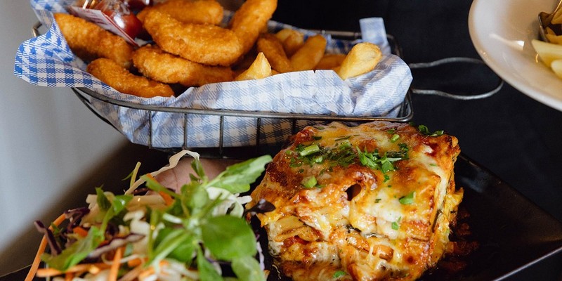 aussiebucketlist.com.au - The Metung Hotel  - 5