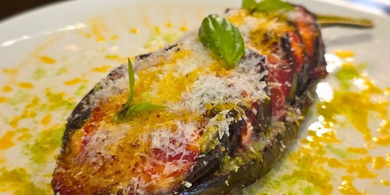 aussiebucketlist.com.au - DECO Wine Bar & Restaurant - 7