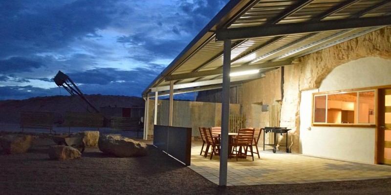 aussiebucketlist.com.au - Dug Out Bed & Breakfast - 1