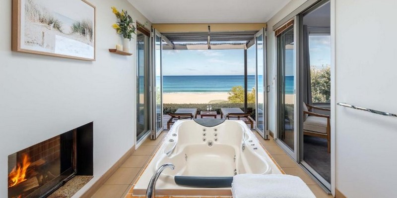aussiebucketlist.com.au - Chocolate Gannets Luxury Stay - 1