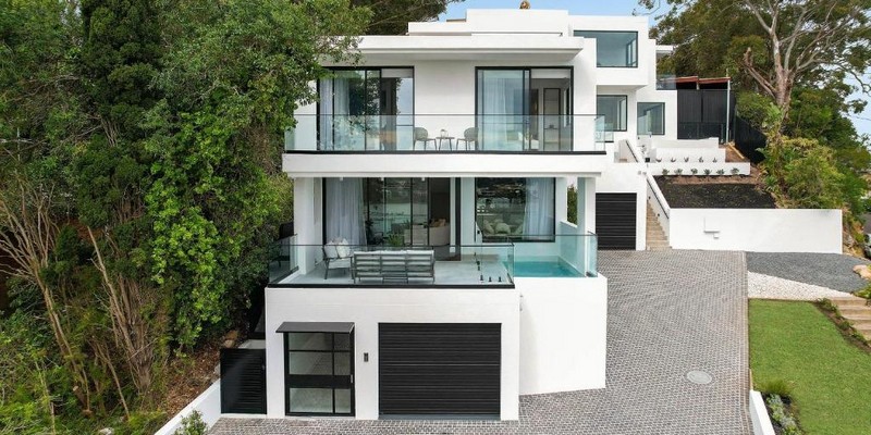 aussiebucketlist.com.au - Luxury Waterside Home in Sydney - 1
