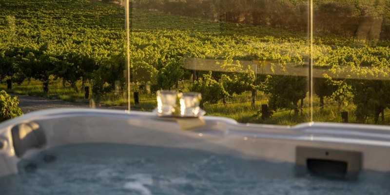aussiebucketlist.com.au - The Strand at The Vineyard Retreat McLaren Vale - 1