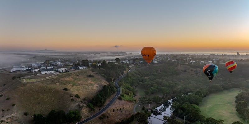 aussiebucketlist.com.au - Balloon flight over Geelong with breakfast - 2