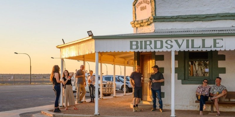aussiebucketlist.com.au - The Birdsville Hotel - 2