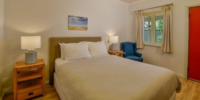 aussiebucketlist.com.au - The Birdsville Hotel - 6